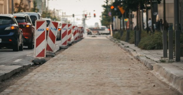 W Gdyni remontowany odcinek ul. 10 Lutego będzie całkowicie zamknięty dla ruchu od piątku, 2 października, od godz. 20.00 do niedzieli, 4 października. Na jezdni między ul. 3 Maja a ul. Władysława IV drogowcy ułożą warstwy bitumiczne.