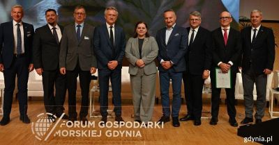 Ustawa ma przyspieszyć Port Zewnętrzny i Drogę Czerwoną